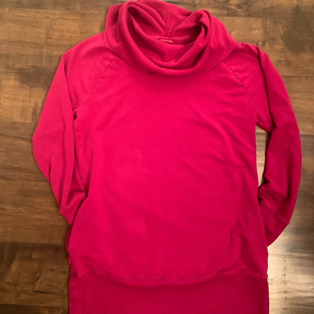 Long cowl-neck sweatshirt with POCKETS!